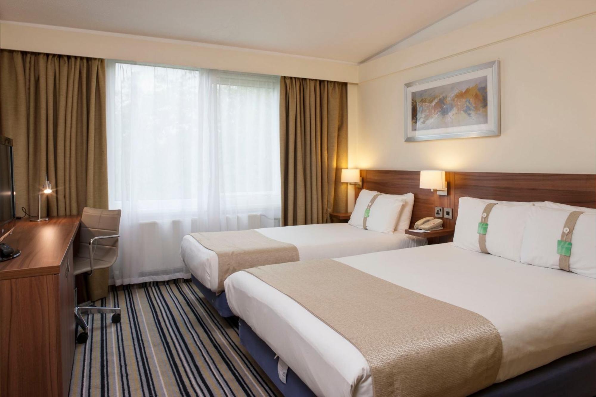 Holiday Inn Stoke On Trent M6 Jct15 By Ihg Newcastle-under-Lyme Exterior foto